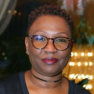 Meet your Posher, Nadia